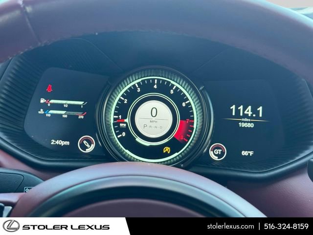 Used 2018 Aston Martin DB11 Coupe RWD image 25