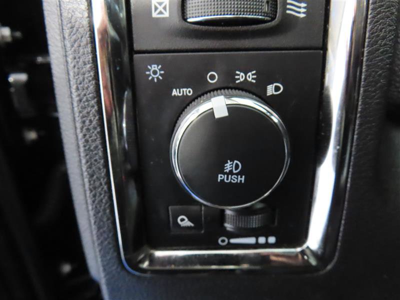 Used 2018 RAM 1500 Sport image 16