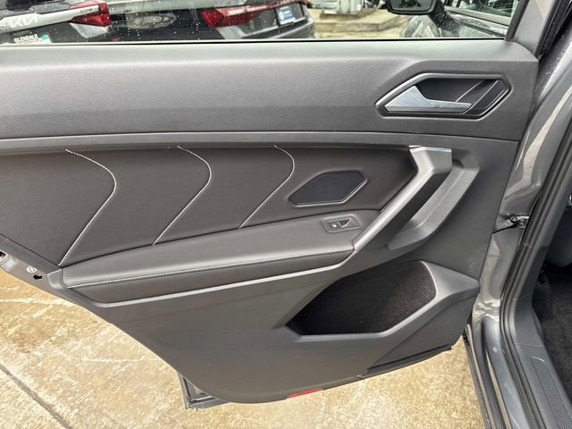 Certified 2023 Volkswagen Tiguan SE R-Line image 12