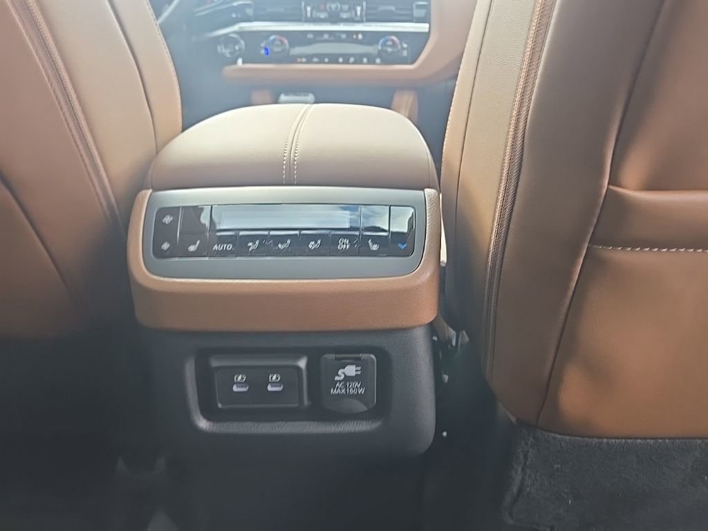 New 2026 Nissan Pathfinder Platinum image 33