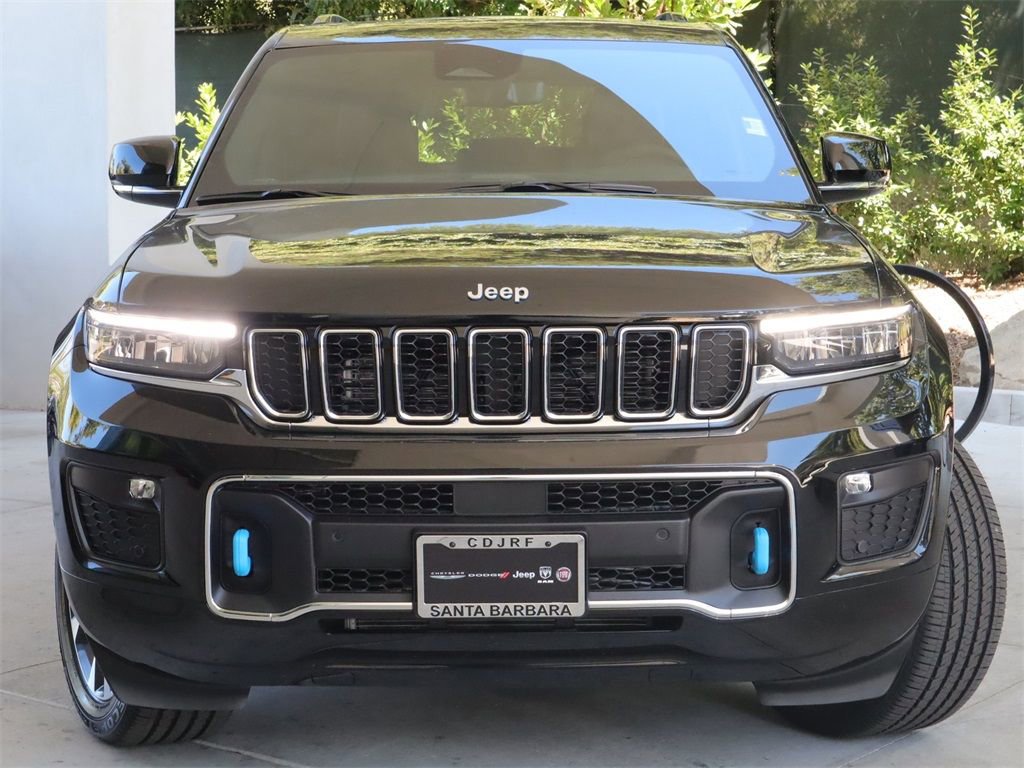 New 2023 Jeep Grand Cherokee Overland w/ Luxury Tech Group IV AWD/4WD image 3
