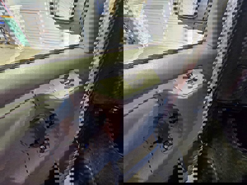 Used 2009 Chevrolet Express 3500 LS w/ LT Preferred Equipment Group image 12