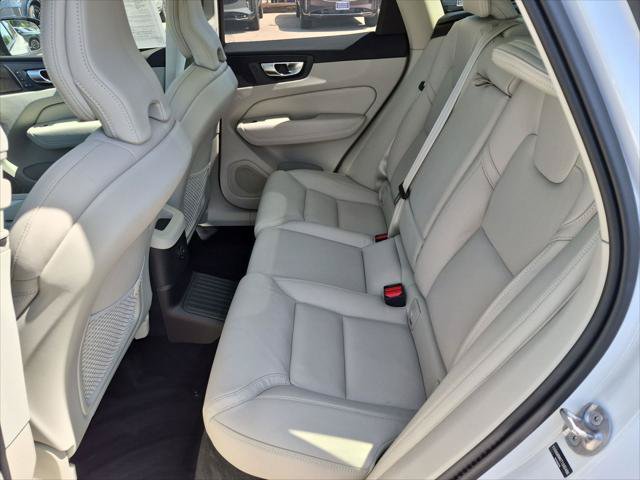 Used 2026 Volvo XC60 T8 Ultra w/ Protection Package Premier AWD/4WD image 24