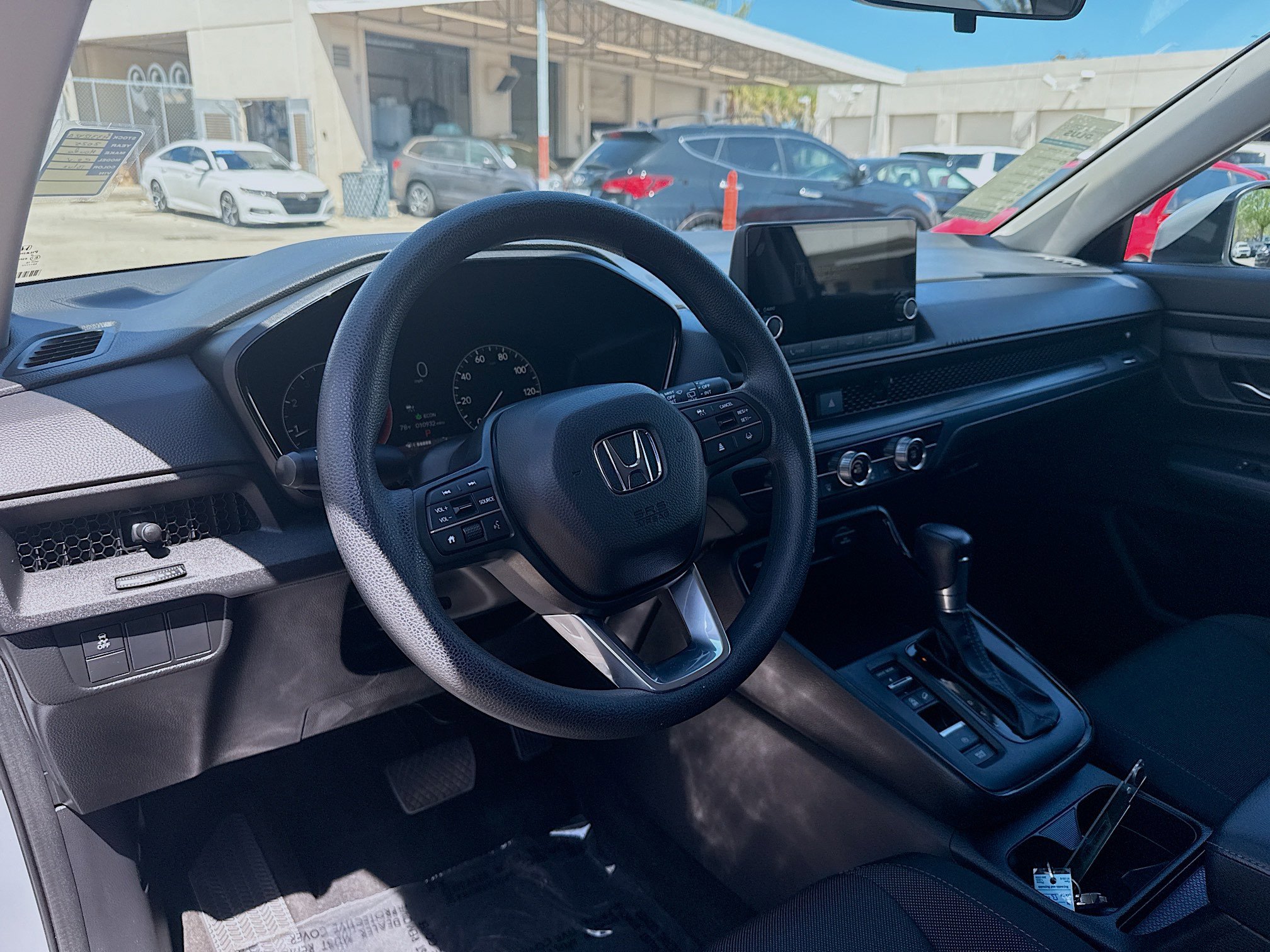 Used 2025 Honda CR-V LX image 9