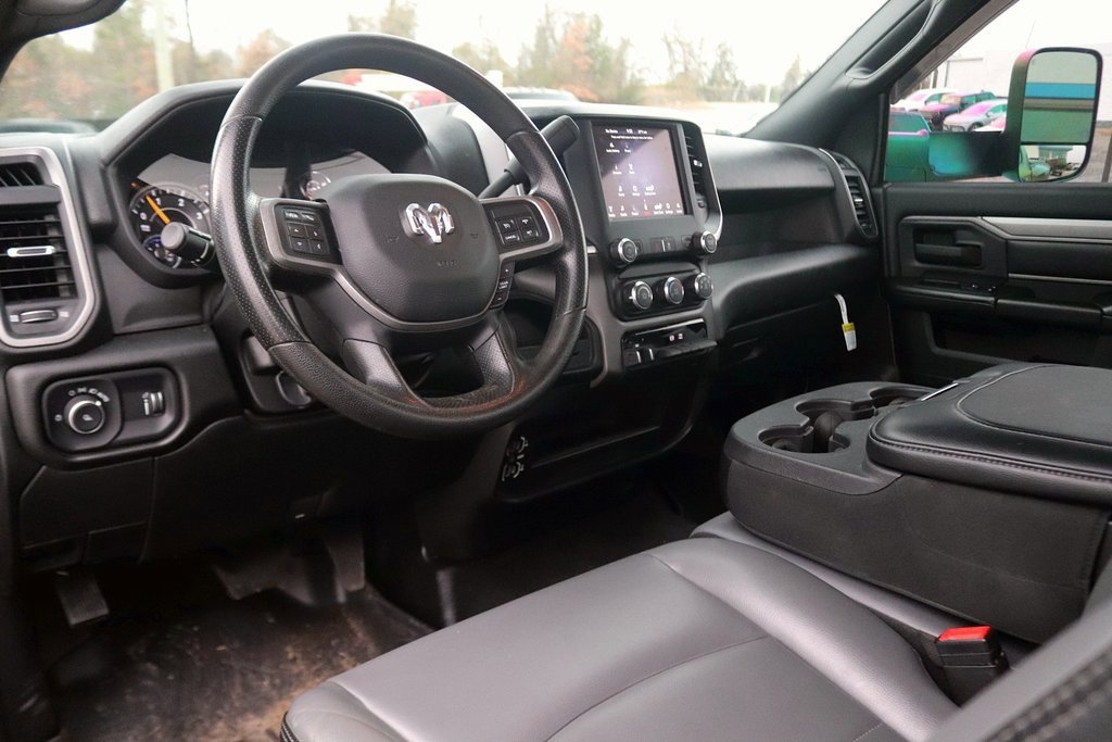 Used 2021 RAM 3500 Tradesman w/ Chrome Appearance Group image 12