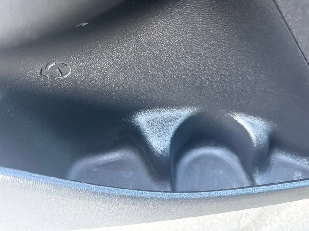 Used 2017 Chevrolet Impala LT FWD image 65