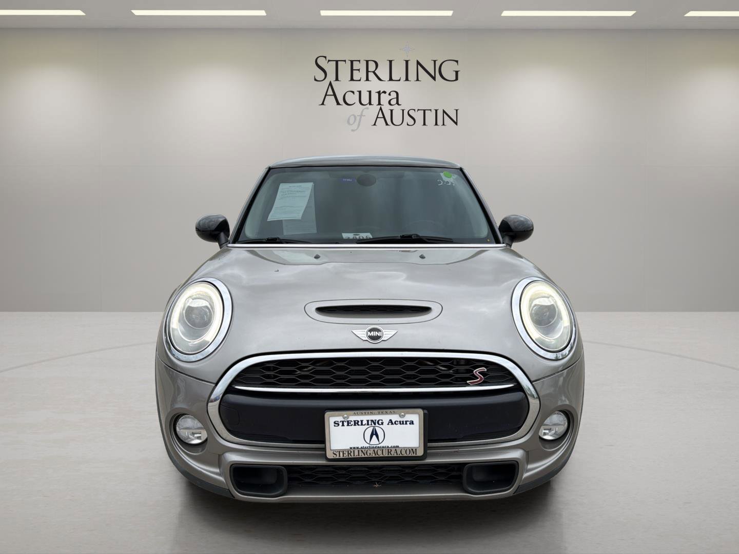 Used 2017 MINI Cooper S image 2