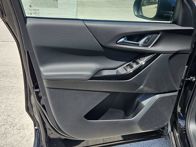 New 2026 Chevrolet Equinox LT w/ Safety and Technology Package FWD image 8