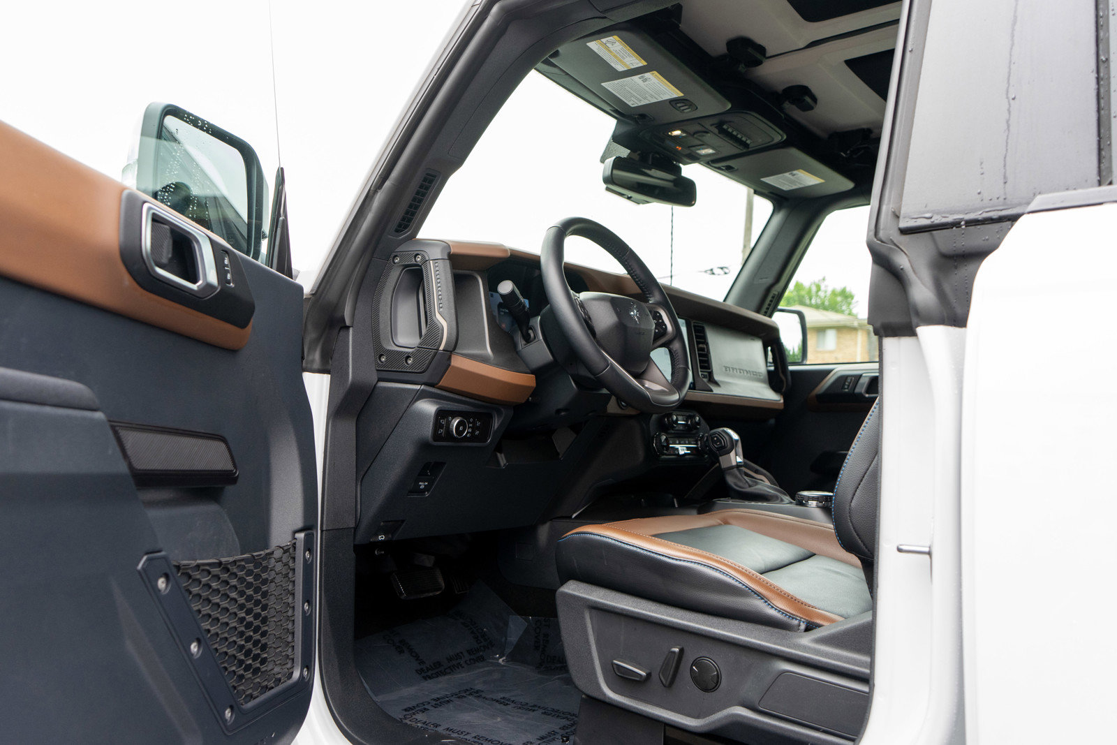 Used 2024 Ford Bronco Outer Banks AWD/4WD image 13