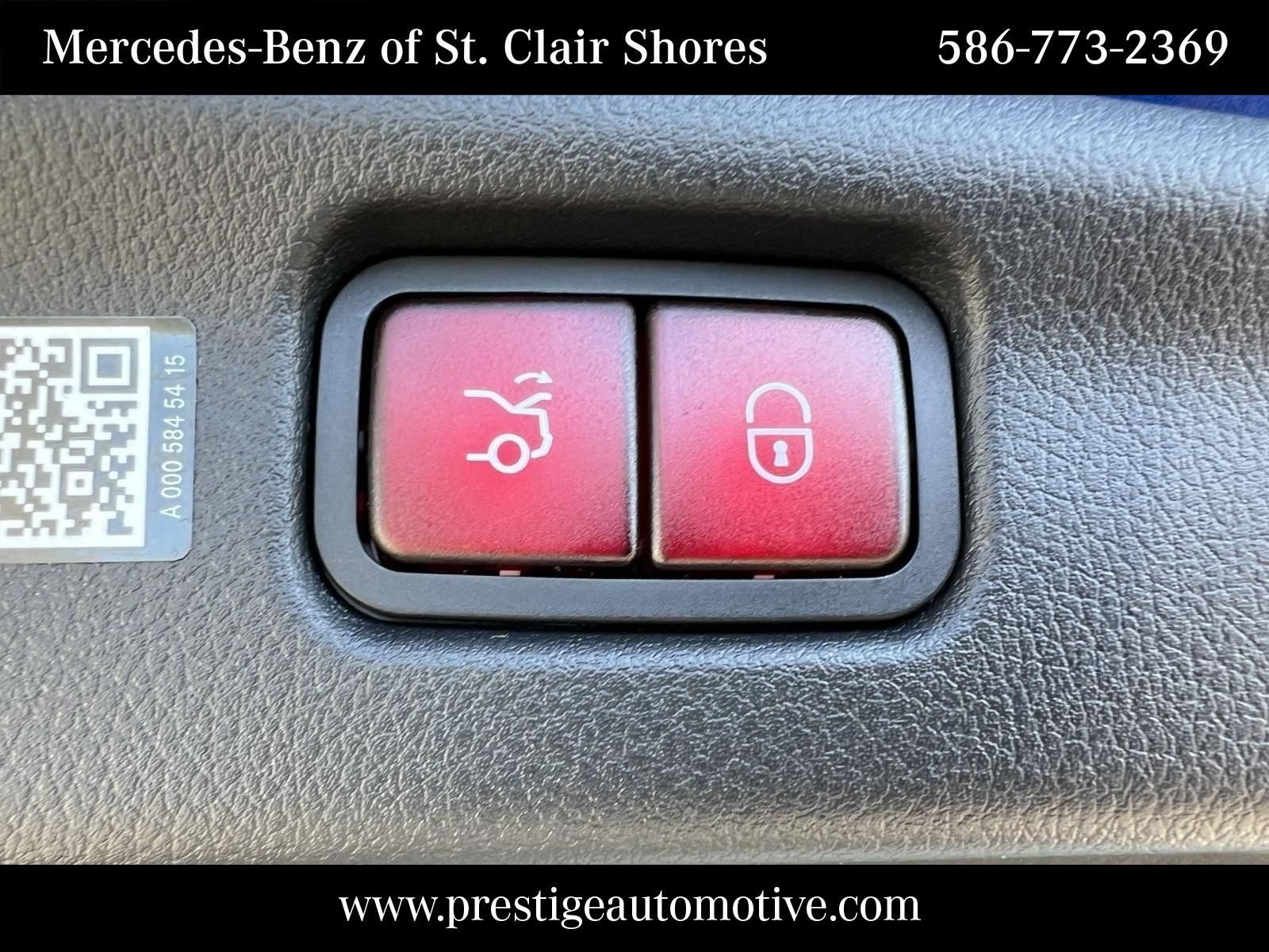 Certified 2025 Mercedes-Benz C 300 4MATIC Sedan image 13