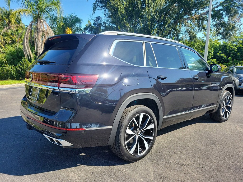 Used 2024 Volkswagen Atlas SEL Premium R-Line image 4