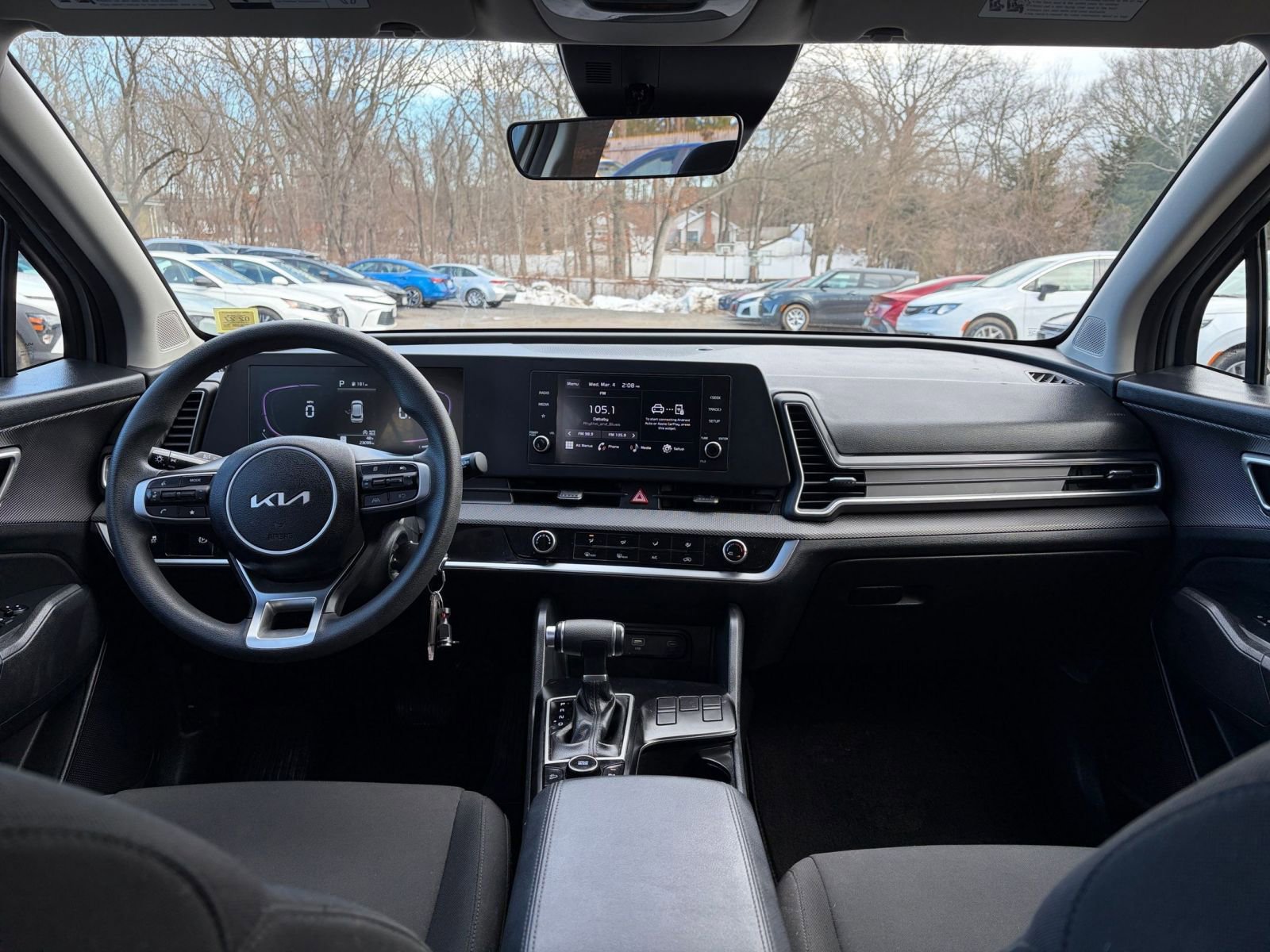 Used 2025 Kia Sportage LX image 32