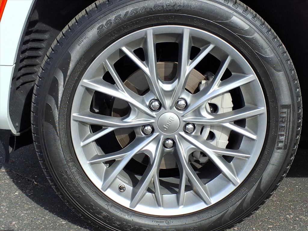 Used 2025 Jeep Grand Cherokee Summit image 8