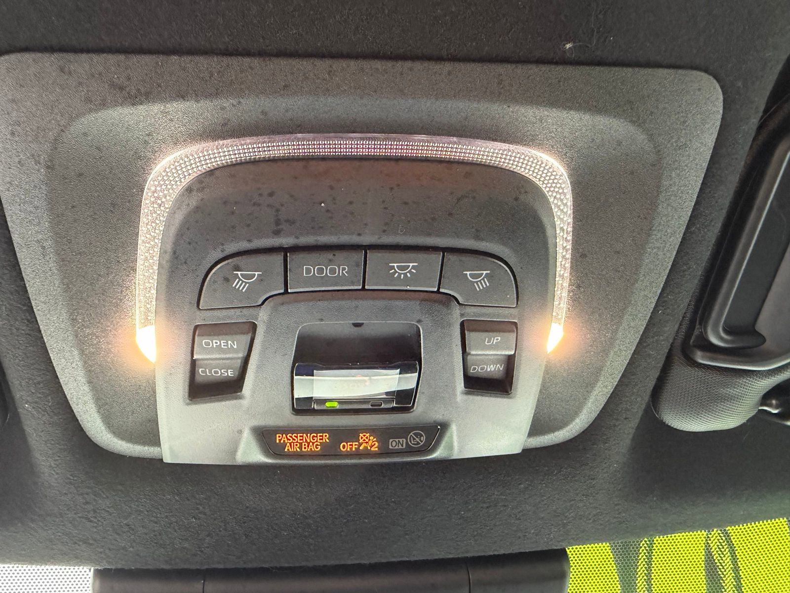 Used 2024 Toyota Corolla Cross SE image 25