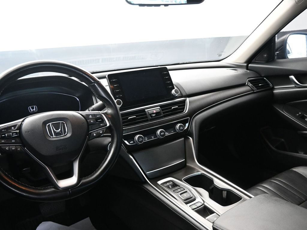 Used 2021 Honda Accord Touring image 25