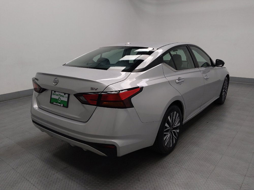 Used 2024 Nissan Altima 2.5 SV image 9