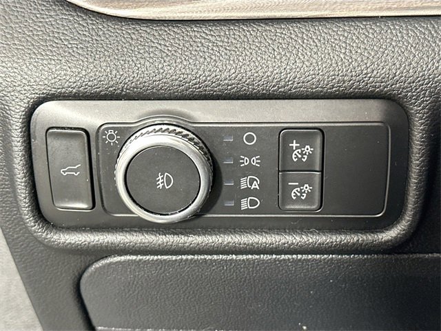 Used 2020 Ford Explorer Limited image 23