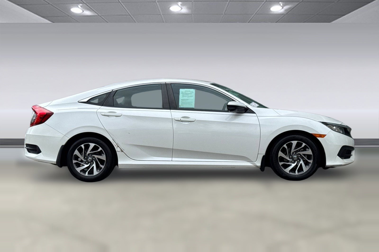 Used 2016 Honda Civic EX image 2