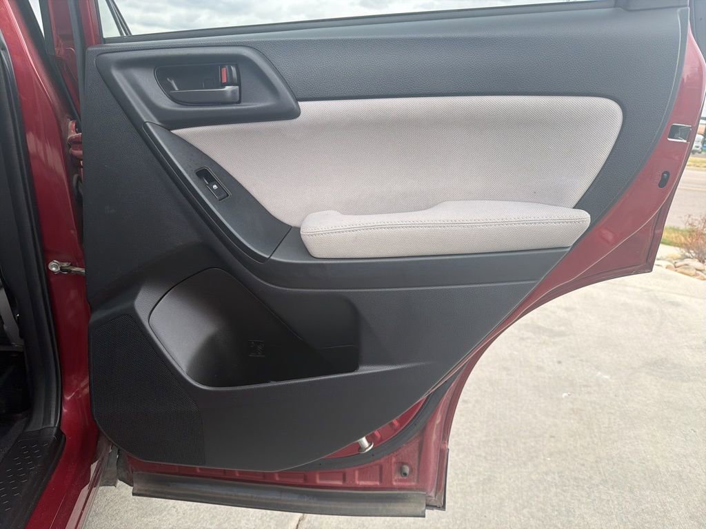 Used 2014 Subaru Forester 2.5i Premium w/ All-Weather Package image 24