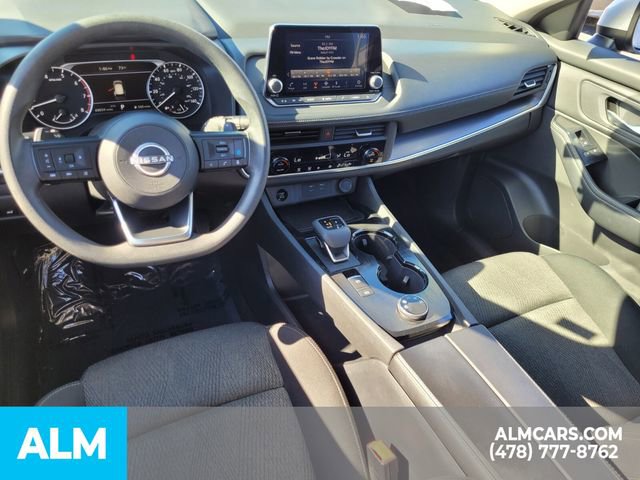 Used 2024 Nissan Rogue SV image 6