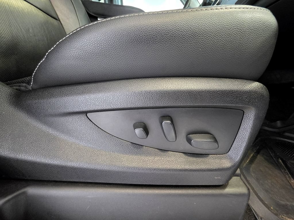 Used 2018 GMC Yukon SLT w/ Premium Edition AWD/4WD image 64