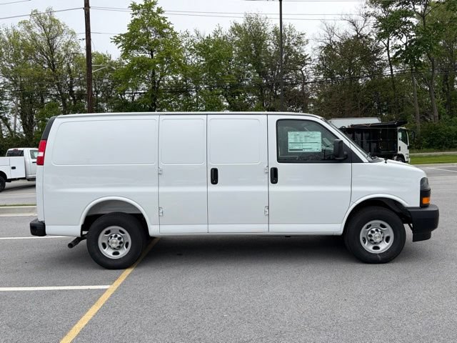 New 2026 Chevrolet Express 2500 w/ Driver Convenience Package RWD image 12