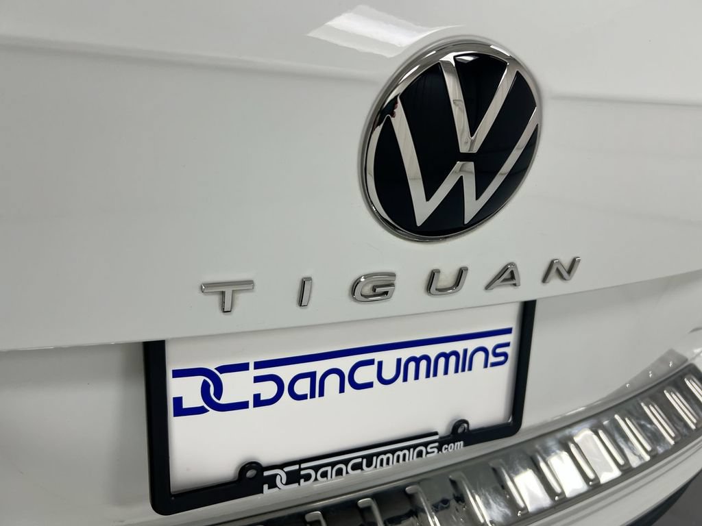 Used 2024 Volkswagen Tiguan SE AWD/4WD image 25
