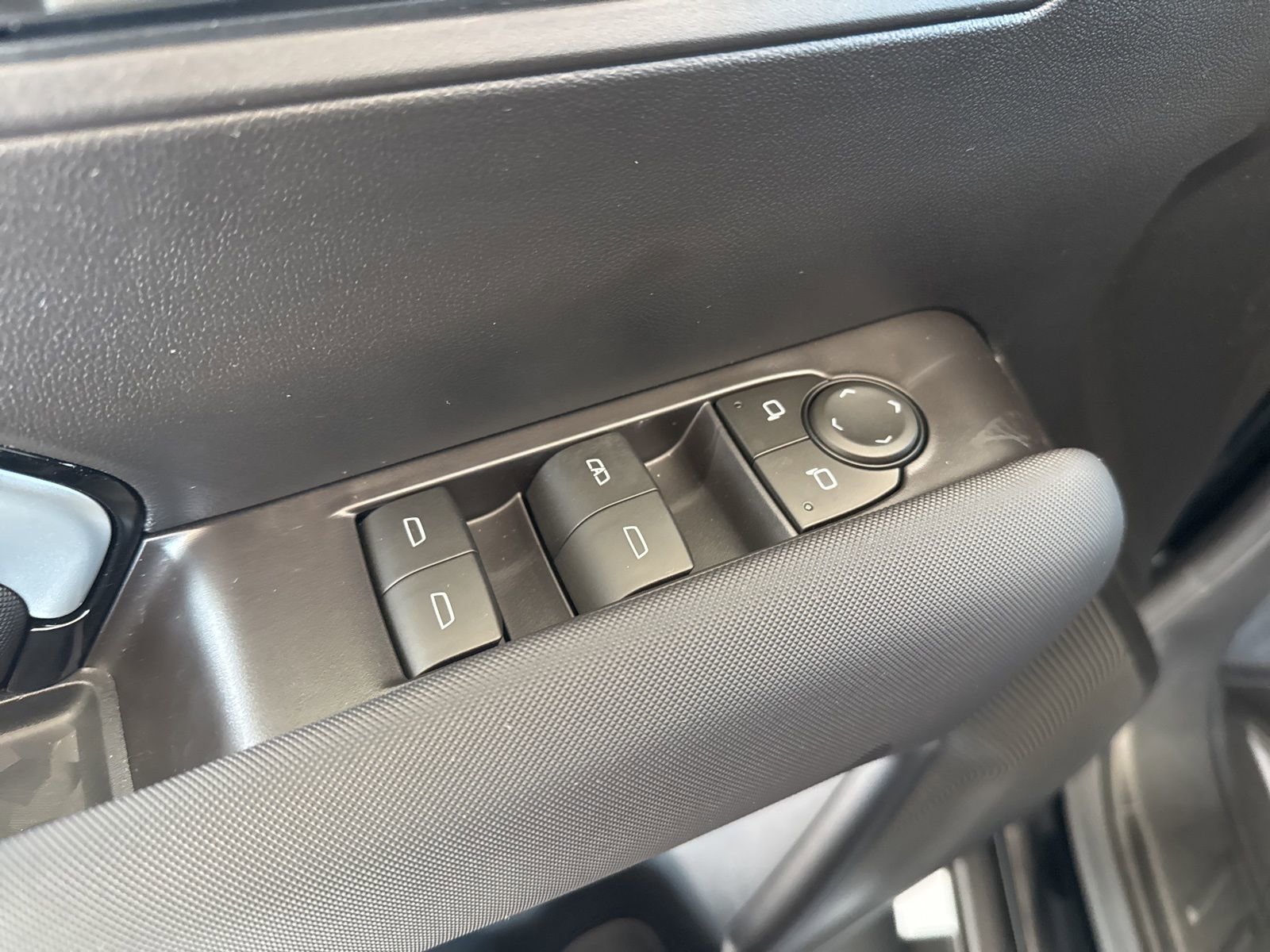 New 2026 Chevrolet Colorado Z71 w/ Technology Package image 13