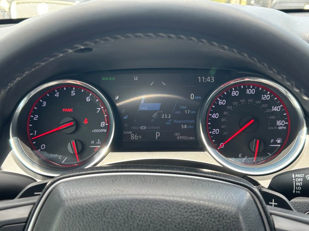 Used 2019 Toyota Camry XSE FWD image 32