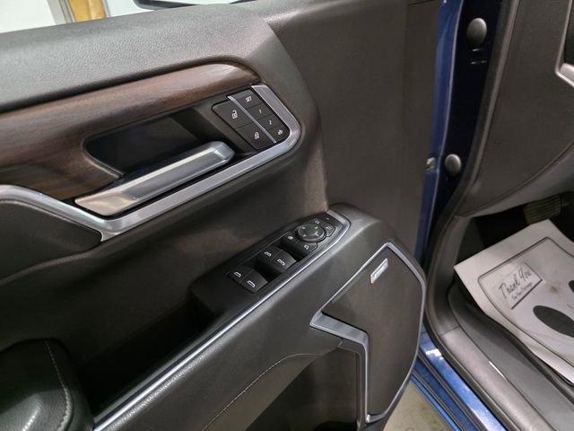Certified 2022 GMC Sierra 1500 SLT w/ SLT Convenience Package image 11