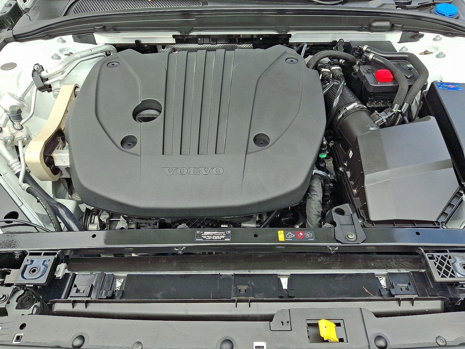 Certified 2024 Volvo V60 B5 Cross Country Plus w/ Protection Package Premier image 29