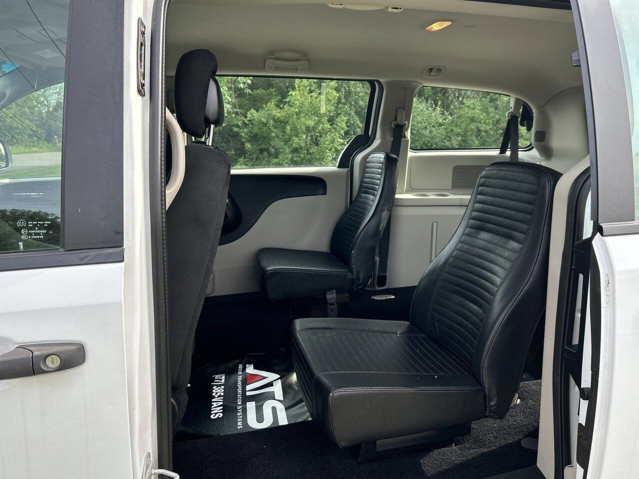 Used 2016 Dodge Grand Caravan American Value Package image 18