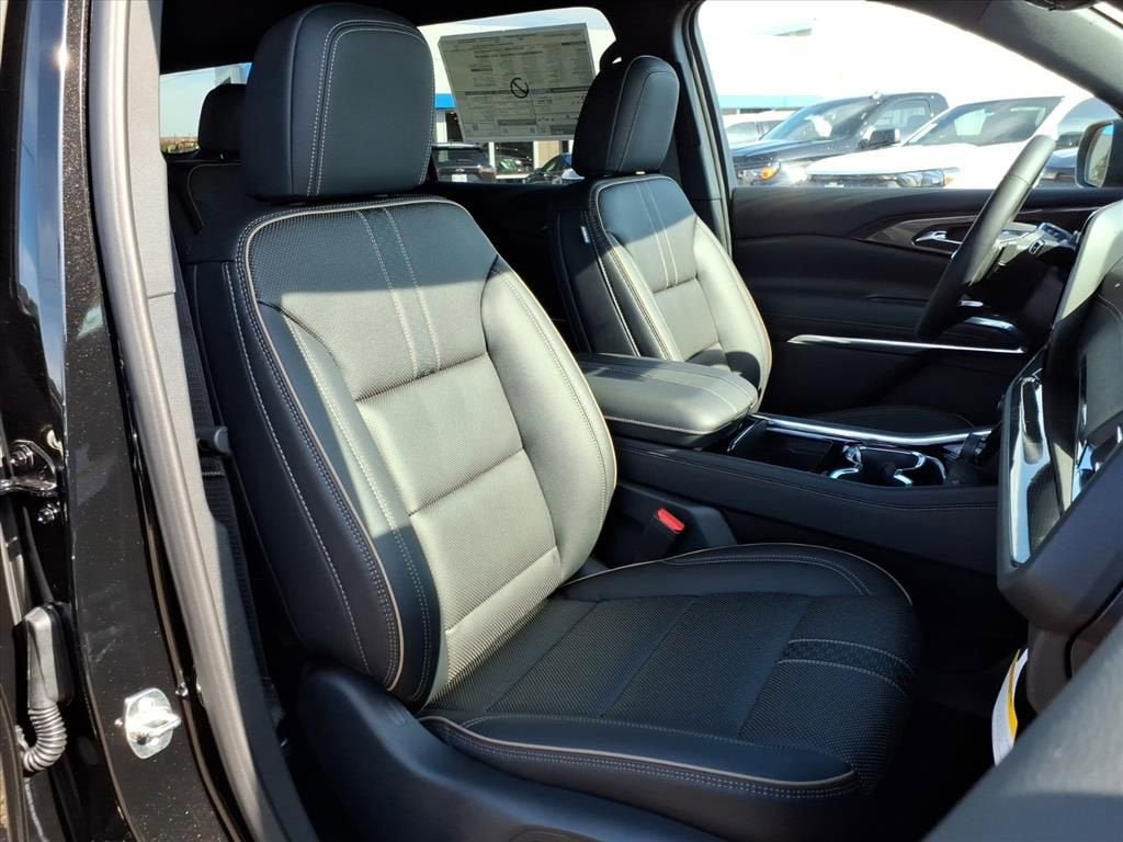New 2026 Chevrolet Traverse High Country image 13