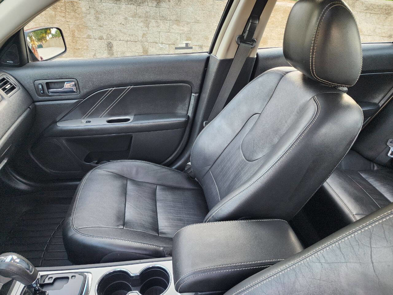 Used 2010 Ford Fusion Sport FWD image 12