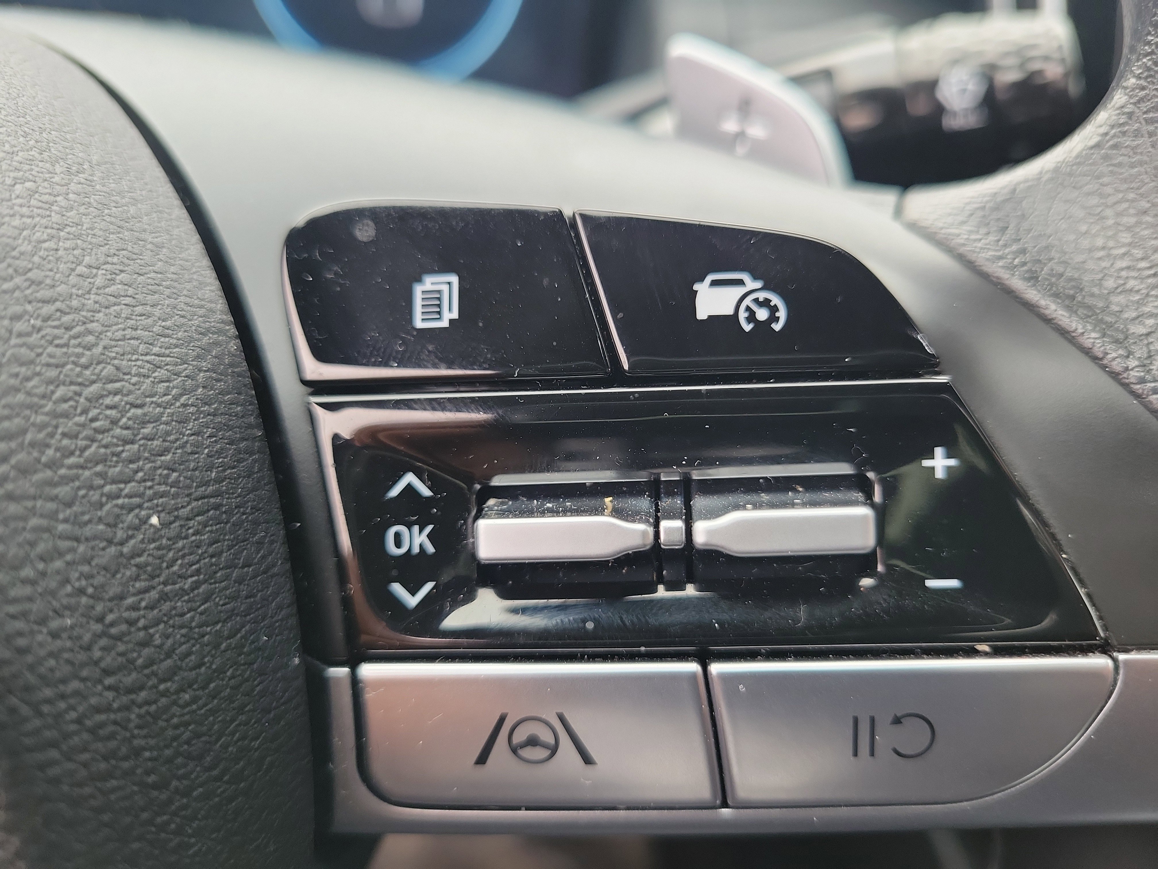 Used 2024 Hyundai Santa Cruz Night image 12