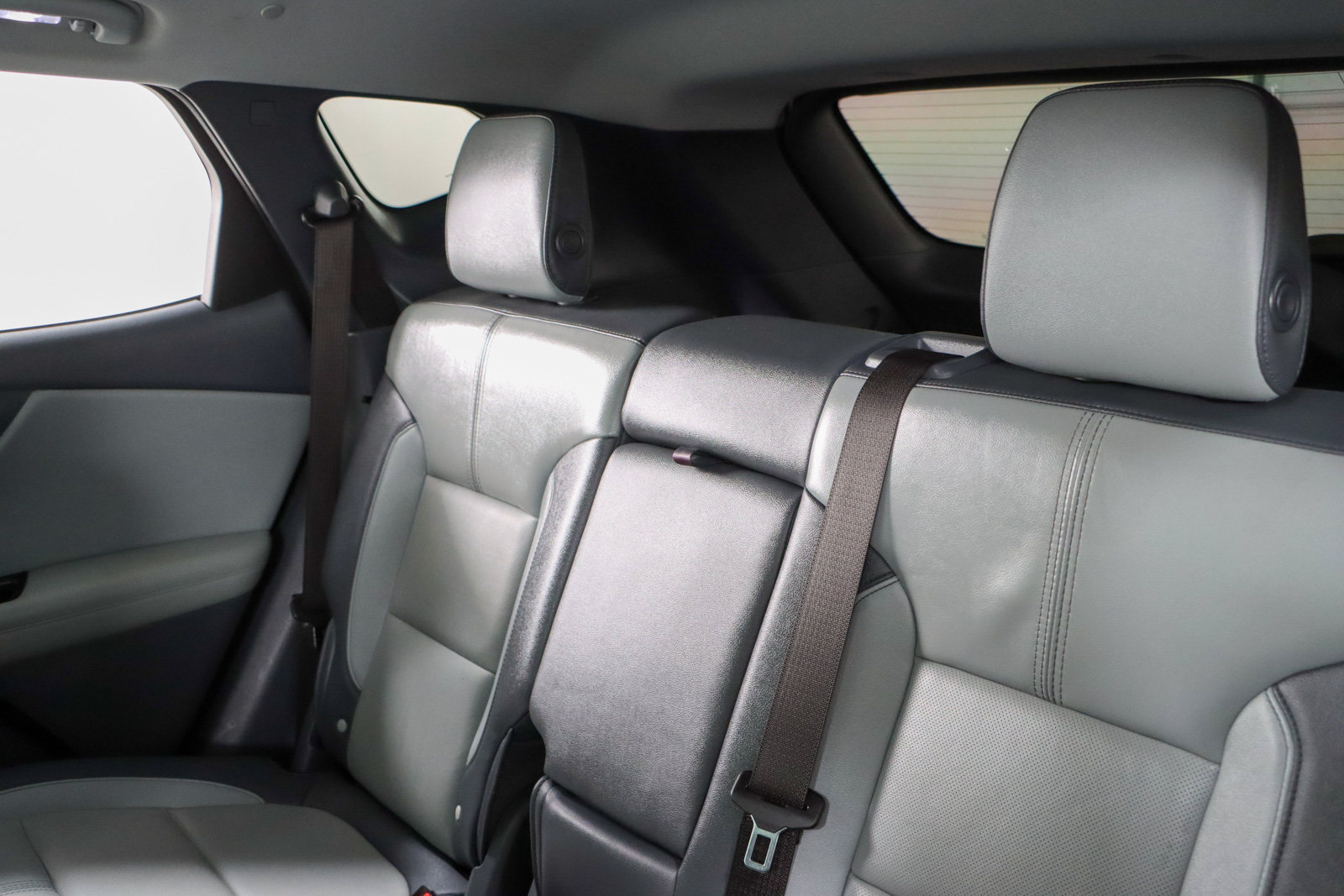 Used 2019 Chevrolet Blazer LT w/ Sound & Technology Package FWD image 26