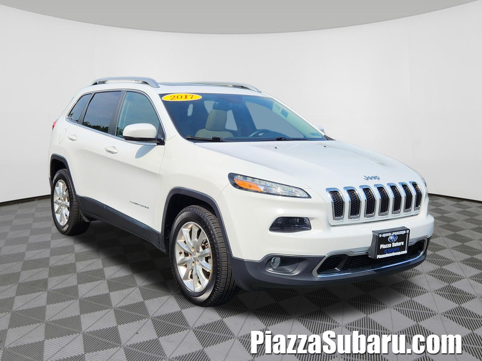 Used 2017 Jeep Cherokee Limited AWD/4WD video 1