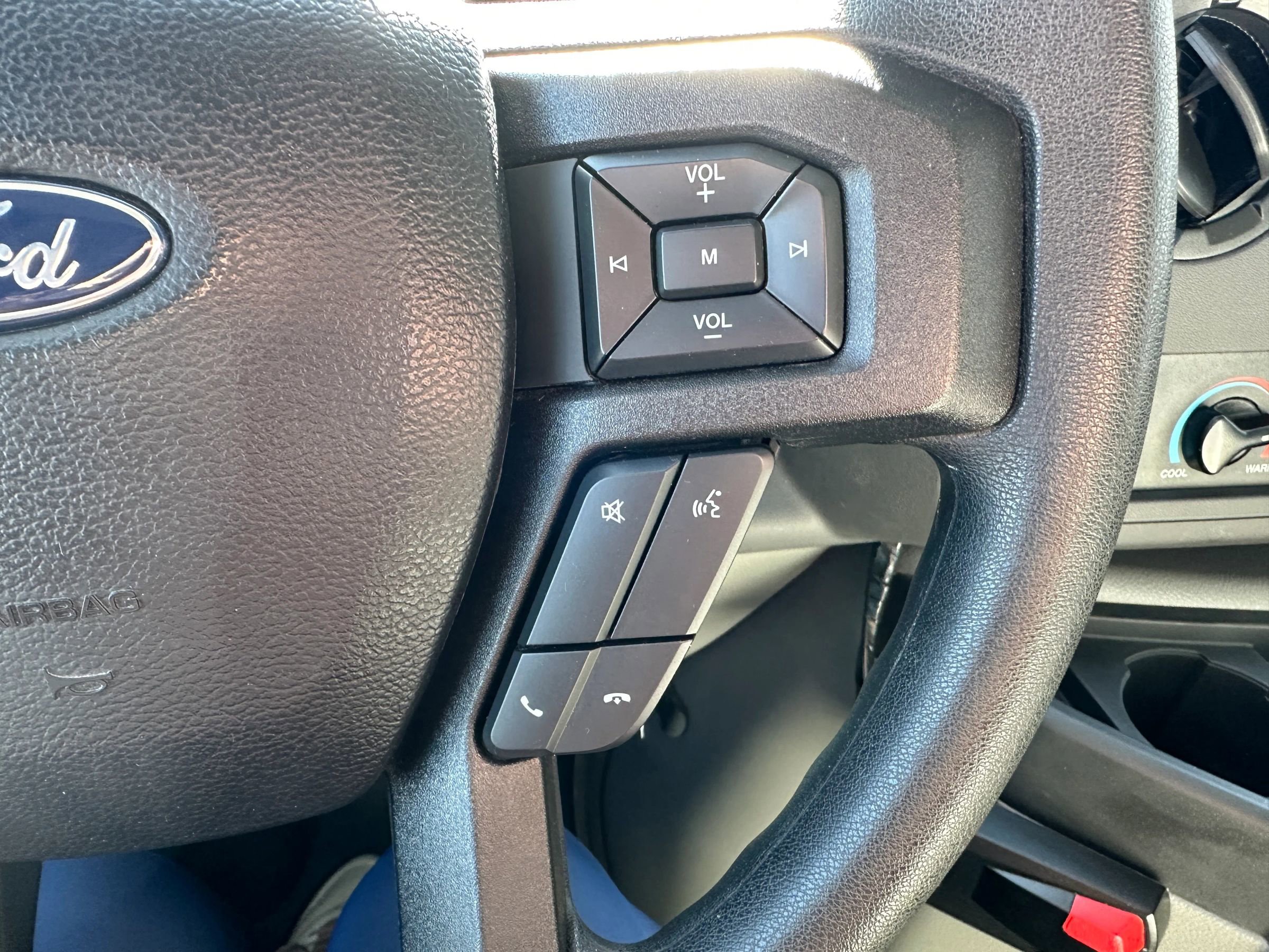 Used 2025 Ford E-450 and Econoline 450 Super Duty w/ Driver's Safety Package RWD image 26