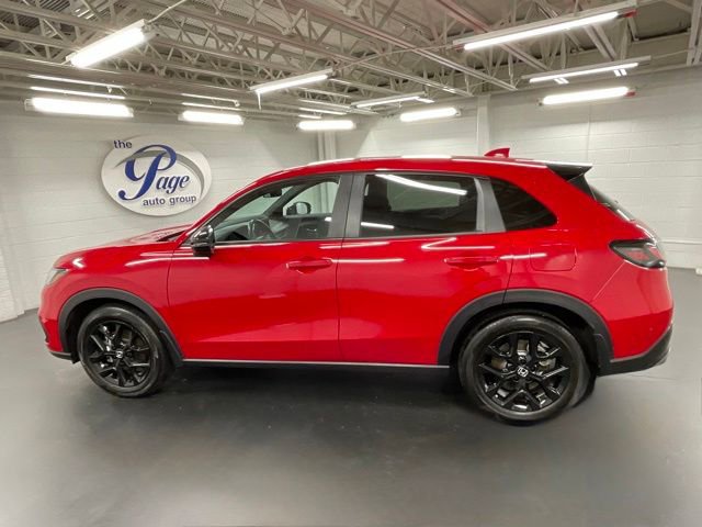 Certified 2025 Honda HR-V Sport image 2