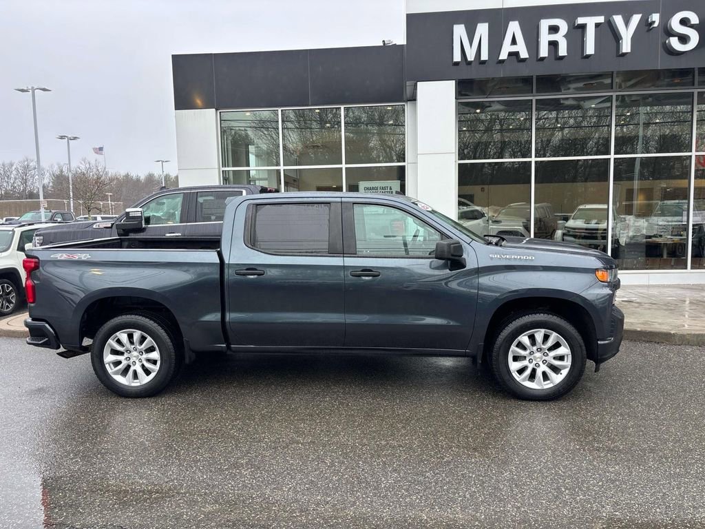 Used 2021 Chevrolet Silverado 1500 Custom image 3