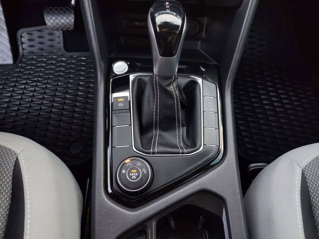 Used 2024 Volkswagen Taos S image 9