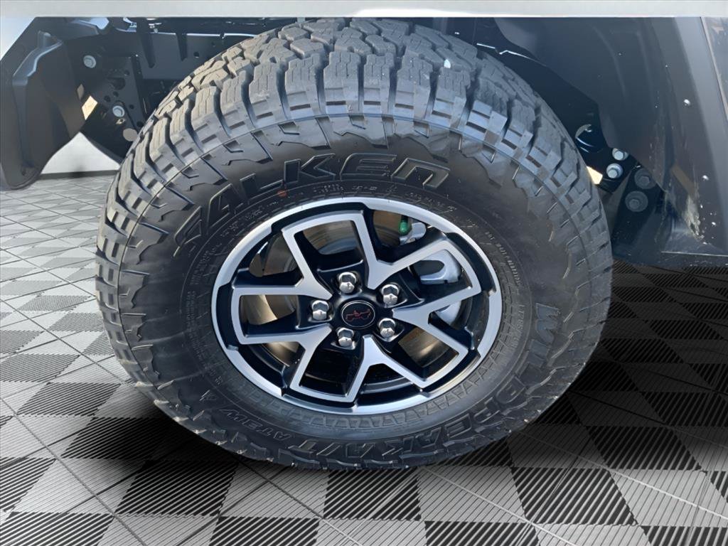 New 2026 Jeep Gladiator Rubicon w/ Steel Power Dome Hood Package AWD/4WD image 22