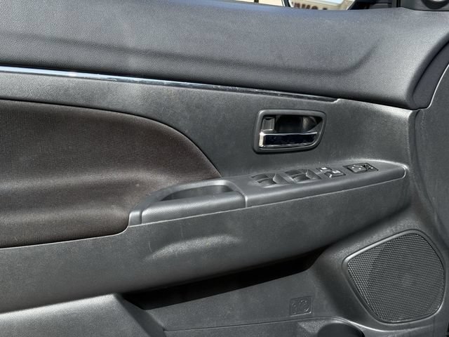 Used 2024 Mitsubishi Outlander Sport AWD image 22