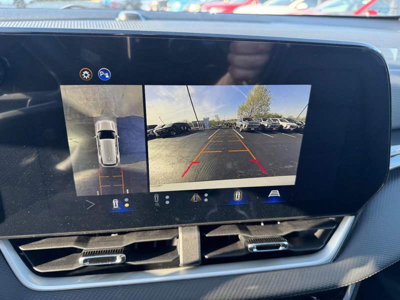 New 2026 Chevrolet Equinox LT w/ Convenience Package II image 16