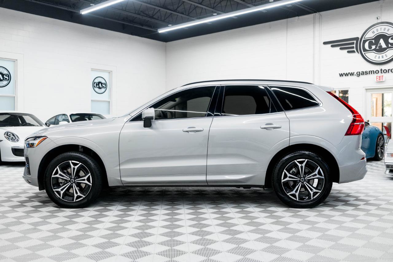 Used 2022 Volvo XC60 B5 Momentum w/ Climate Package FWD image 10