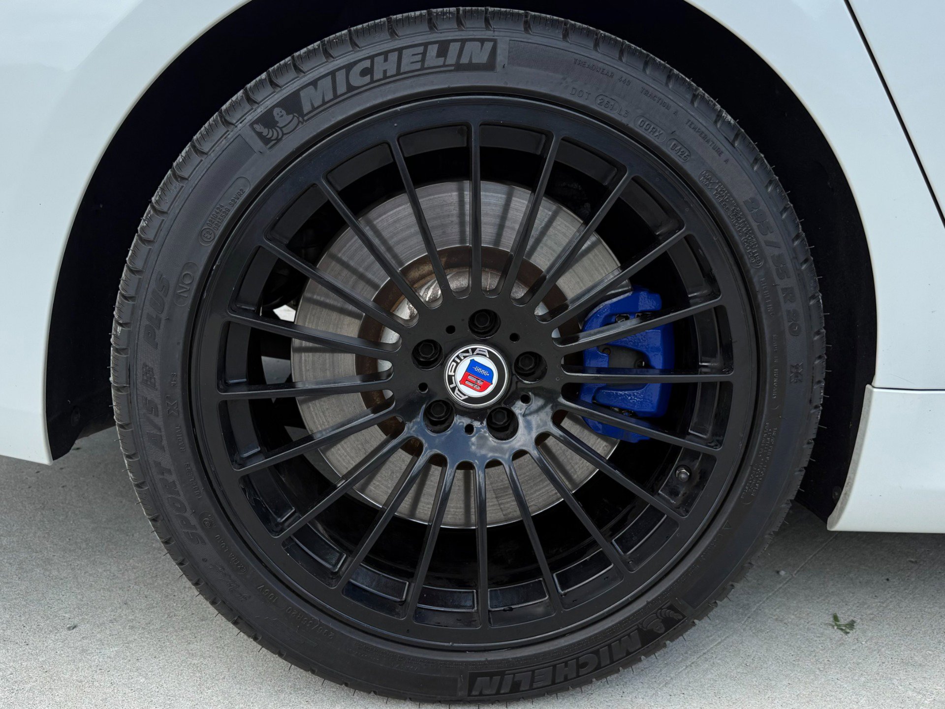 Used 2020 BMW ALPINA B7 xDrive w/ Luxury Rear Seating Package image 77