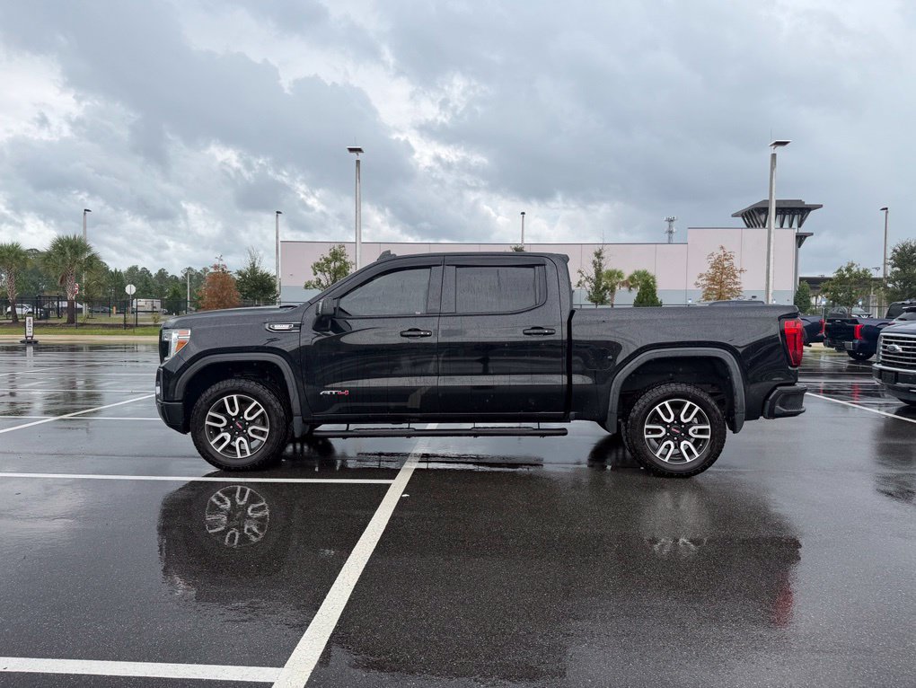 Used 2021 GMC Sierra 1500 AT4 w/ AT4 Value Package AWD/4WD image 4