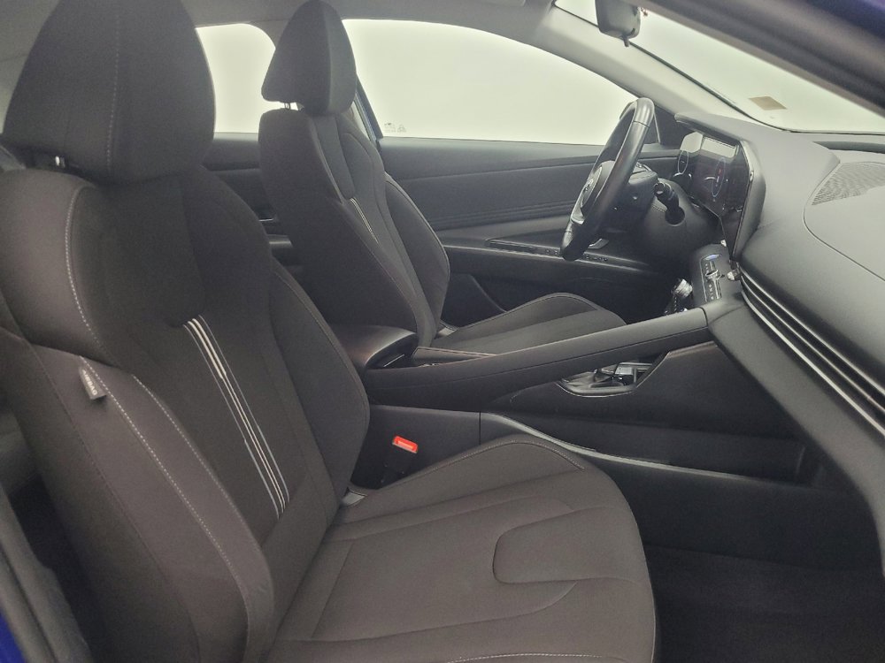 Used 2023 Hyundai Elantra SEL w/ Convenience Package image 21