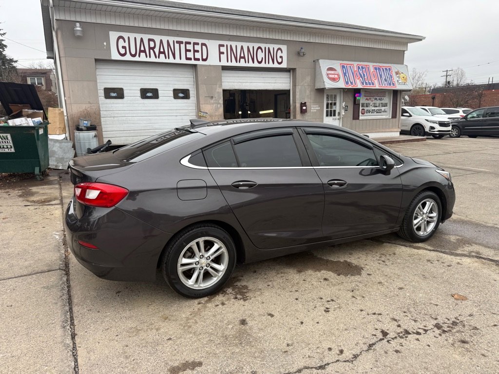 Used 2016 Chevrolet Cruze LT w/ Sun And Sound Package image 8