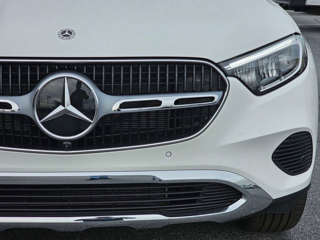 Used 2026 Mercedes-Benz GLC 300 image 9